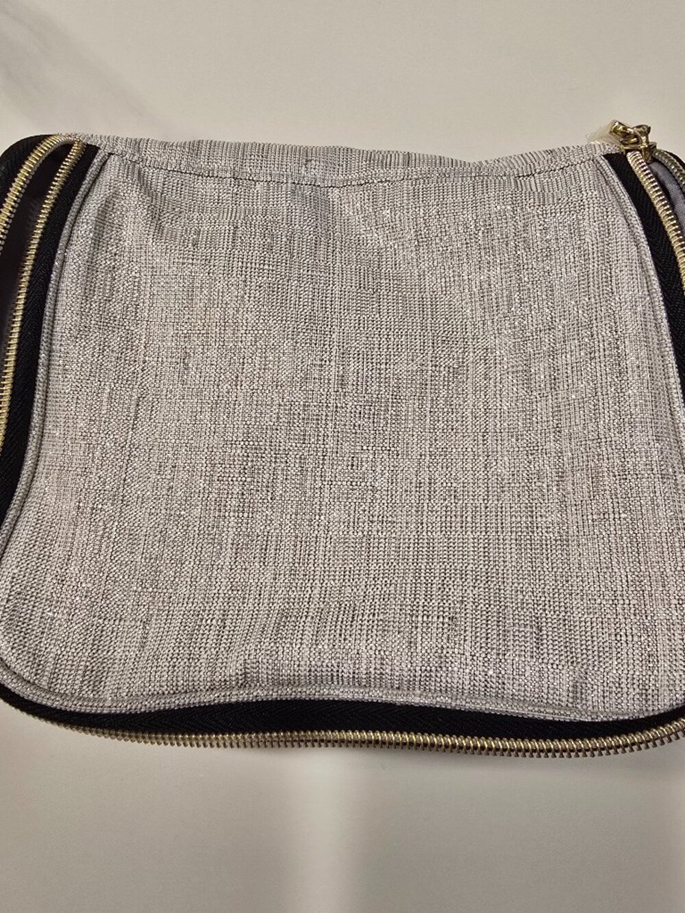 Estee Lauder Silver Metallic Sparkle Zip Cosmetic Bag Makeup Case Travel
